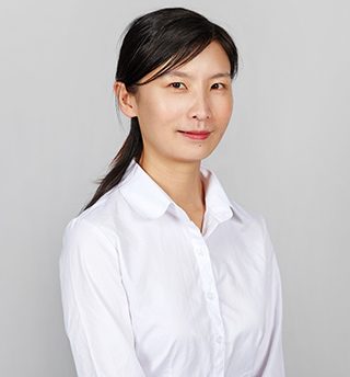 Marketing consultant Zoe